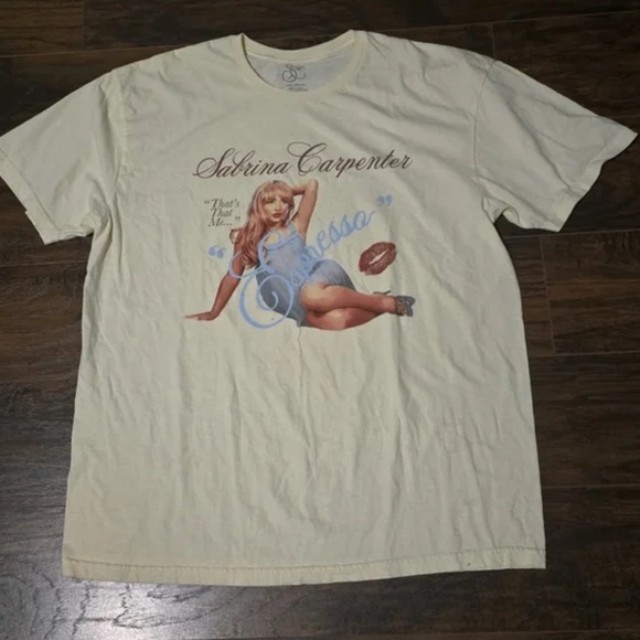 Sabrina Carpenter Espresso Graphic Tee - Picture 4 of 4